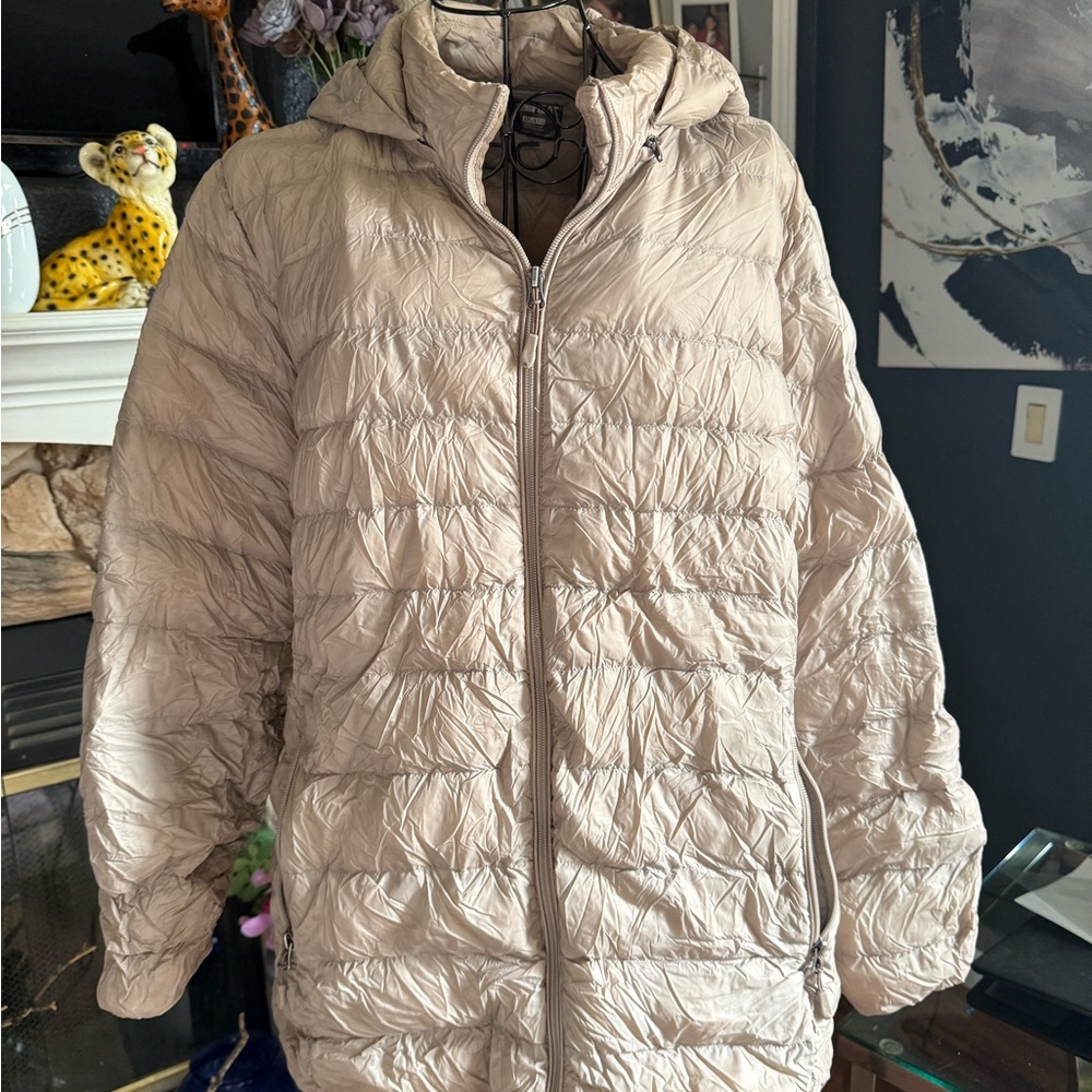 32 degree Women's light gold packable puffer Jacket xxl